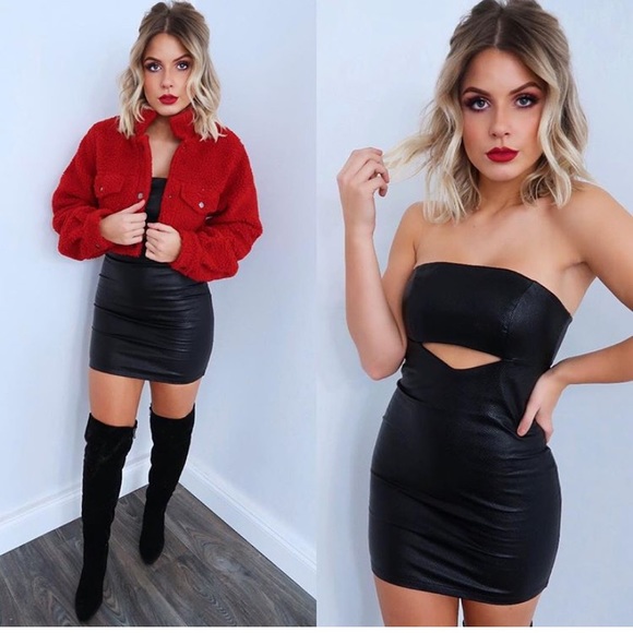 Dress - Picture 1 of 2